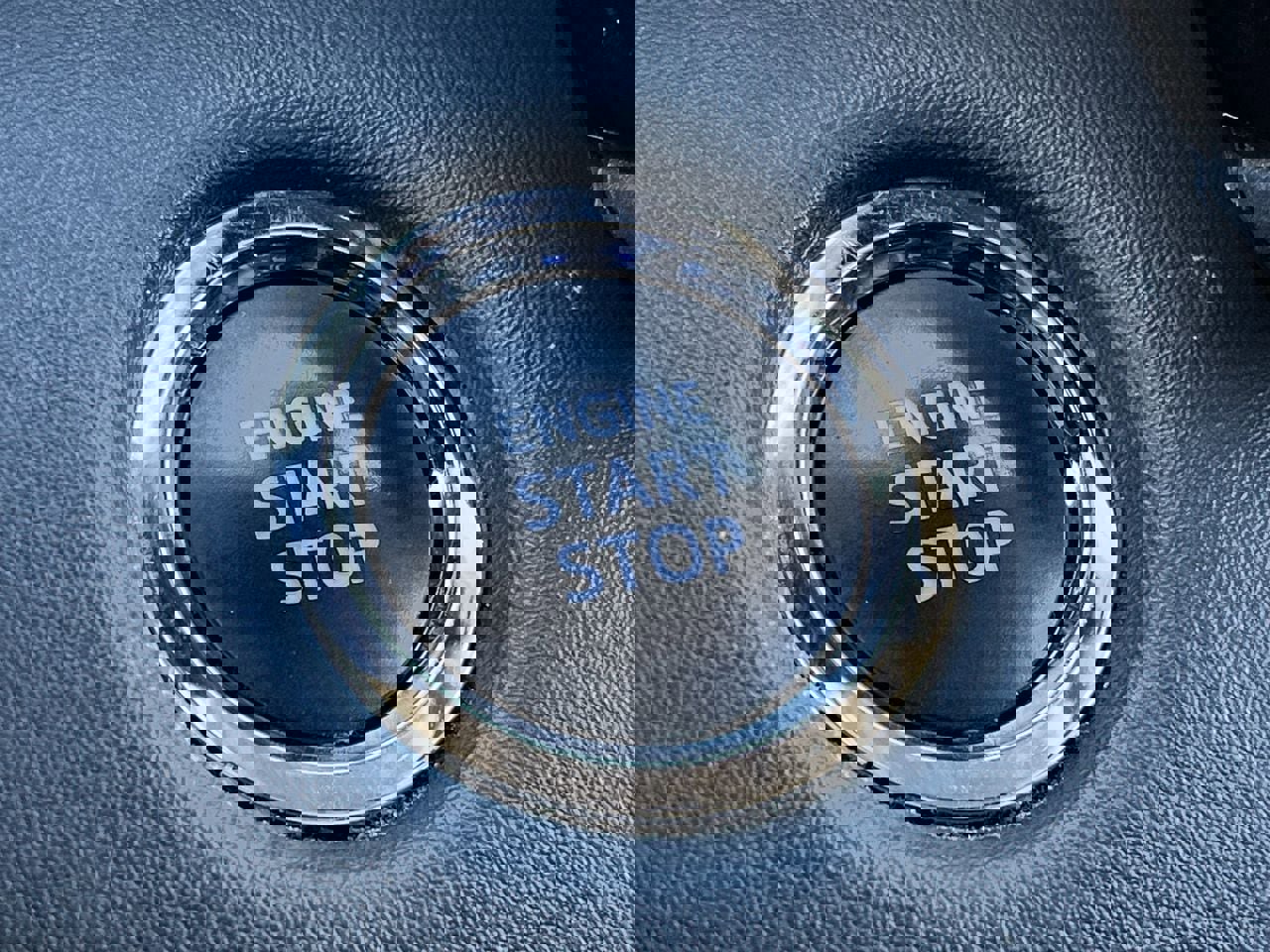 Used 2023 Toyota Highlander Limited FWD image 19