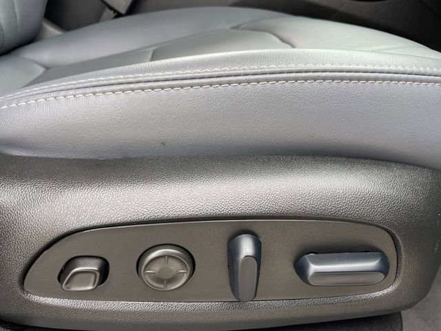 Used 2024 Buick Enclave Premium image 27