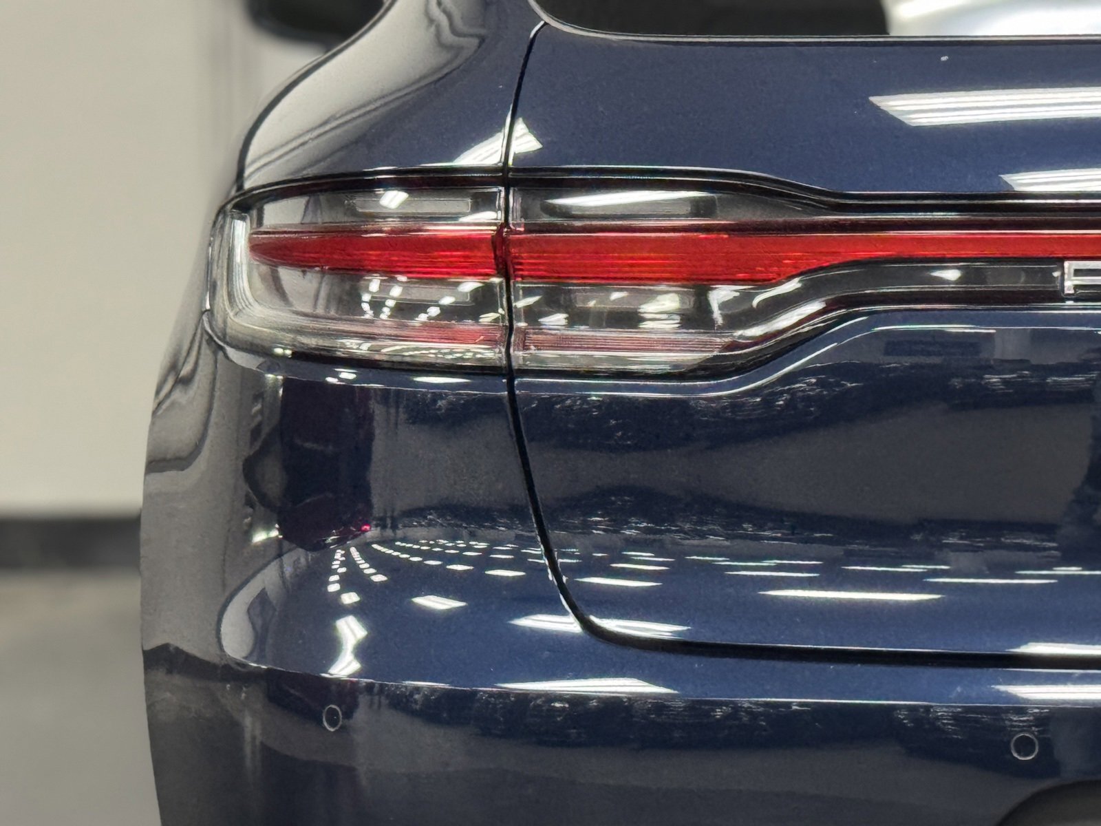 Used 2019 Porsche Macan Base image 13