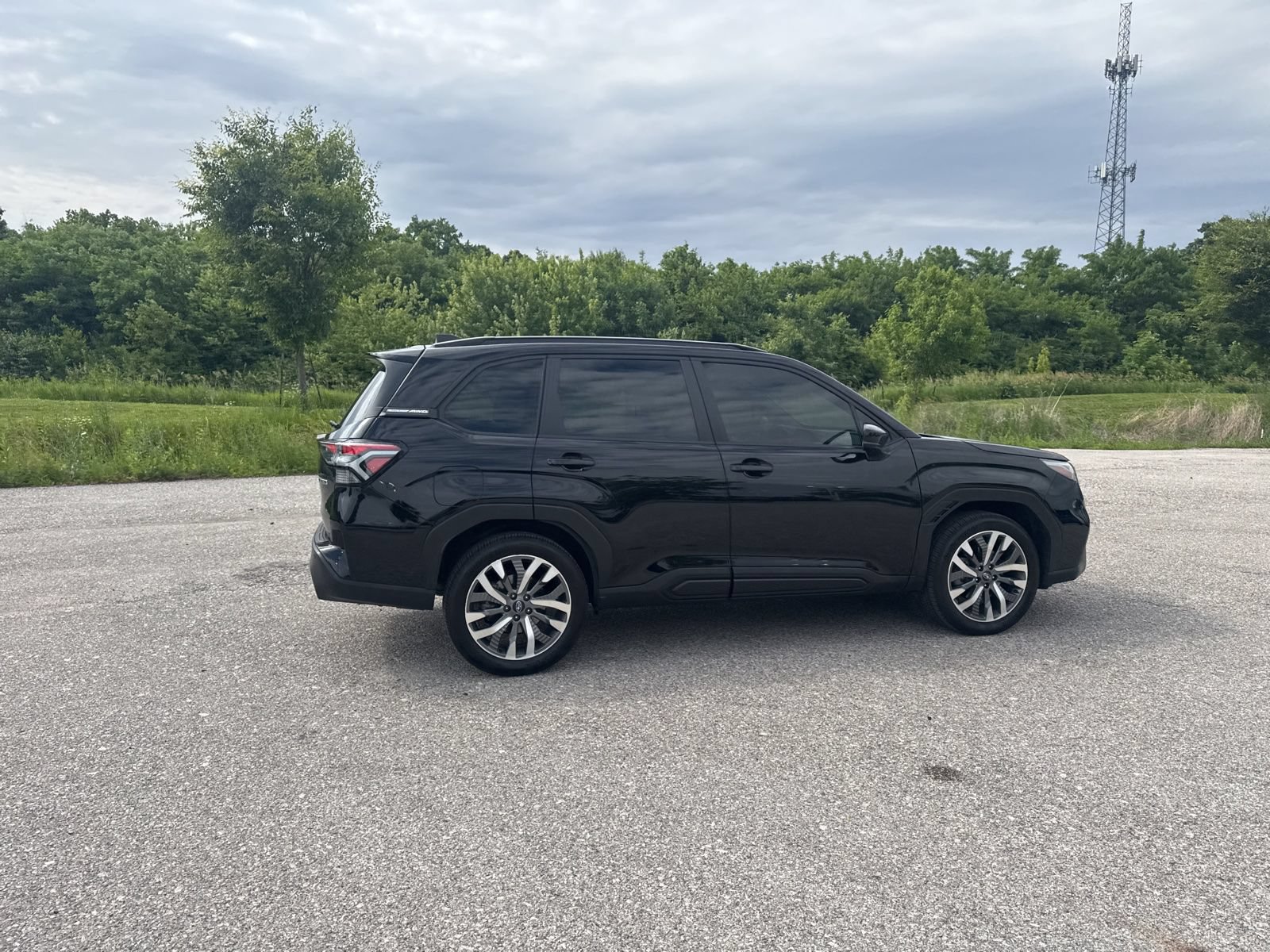 Certified 2025 Subaru Forester Touring AWD/4WD image 6