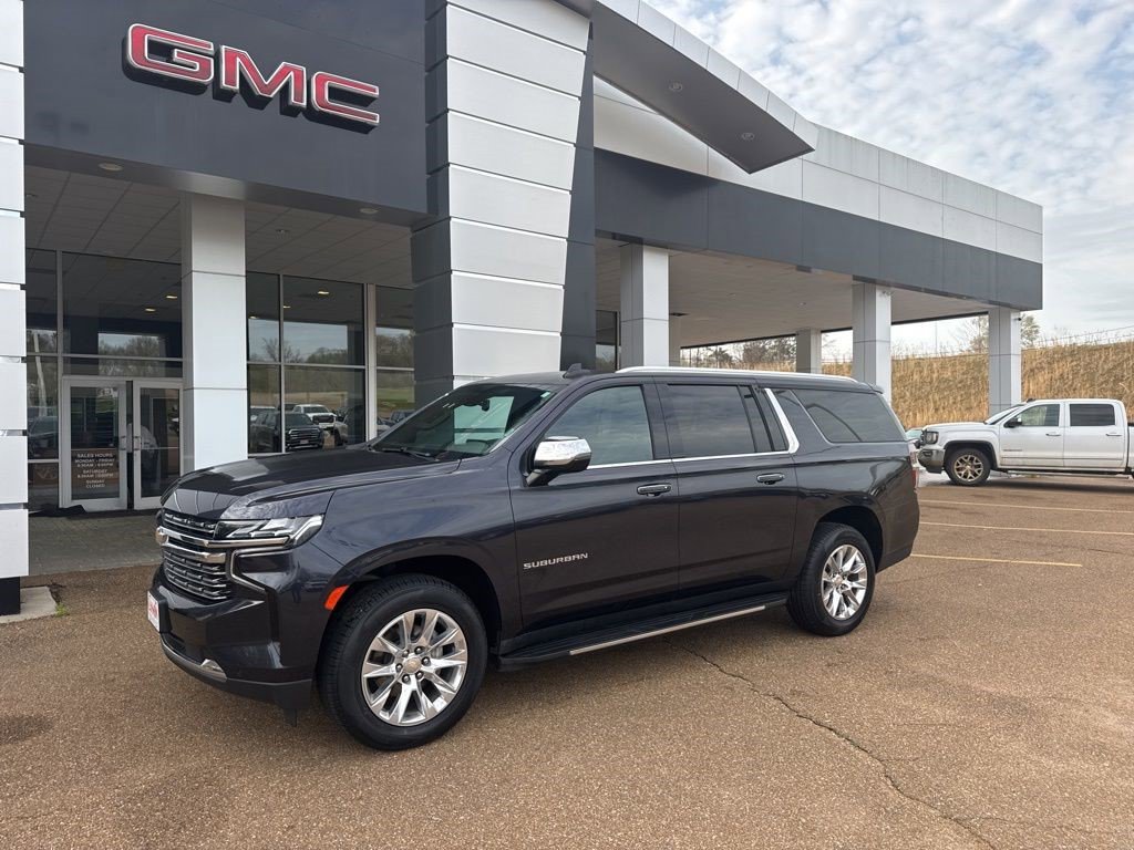 Certified 2023 Chevrolet Suburban Premier image 1