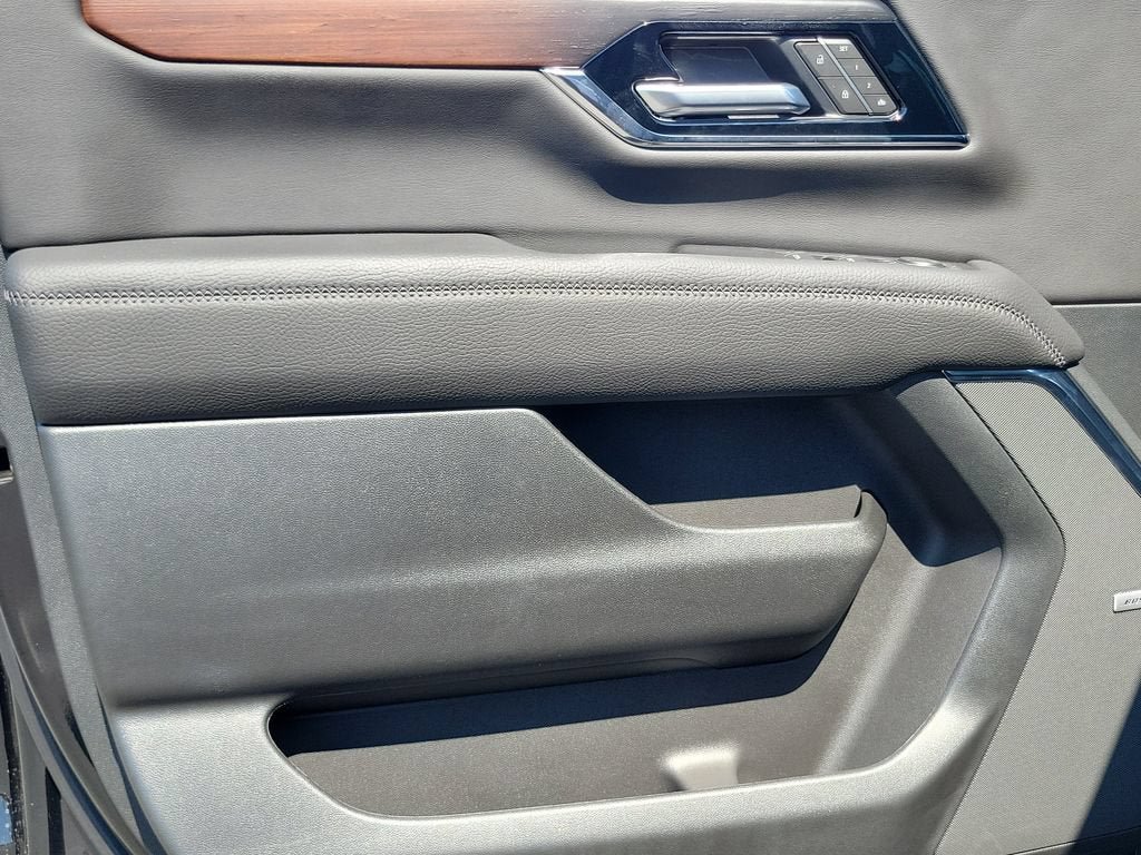 New 2026 GMC Yukon Denali AWD/4WD image 11