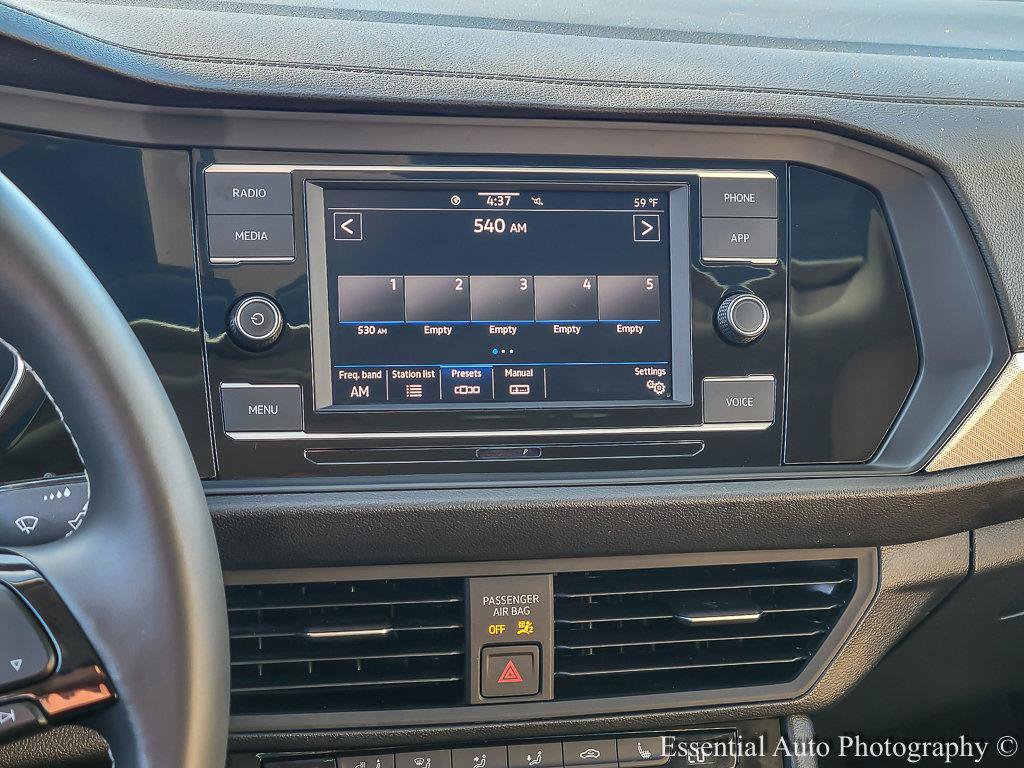 Used 2021 Volkswagen Jetta SE w/ SE Cold Weather Package FWD image 21