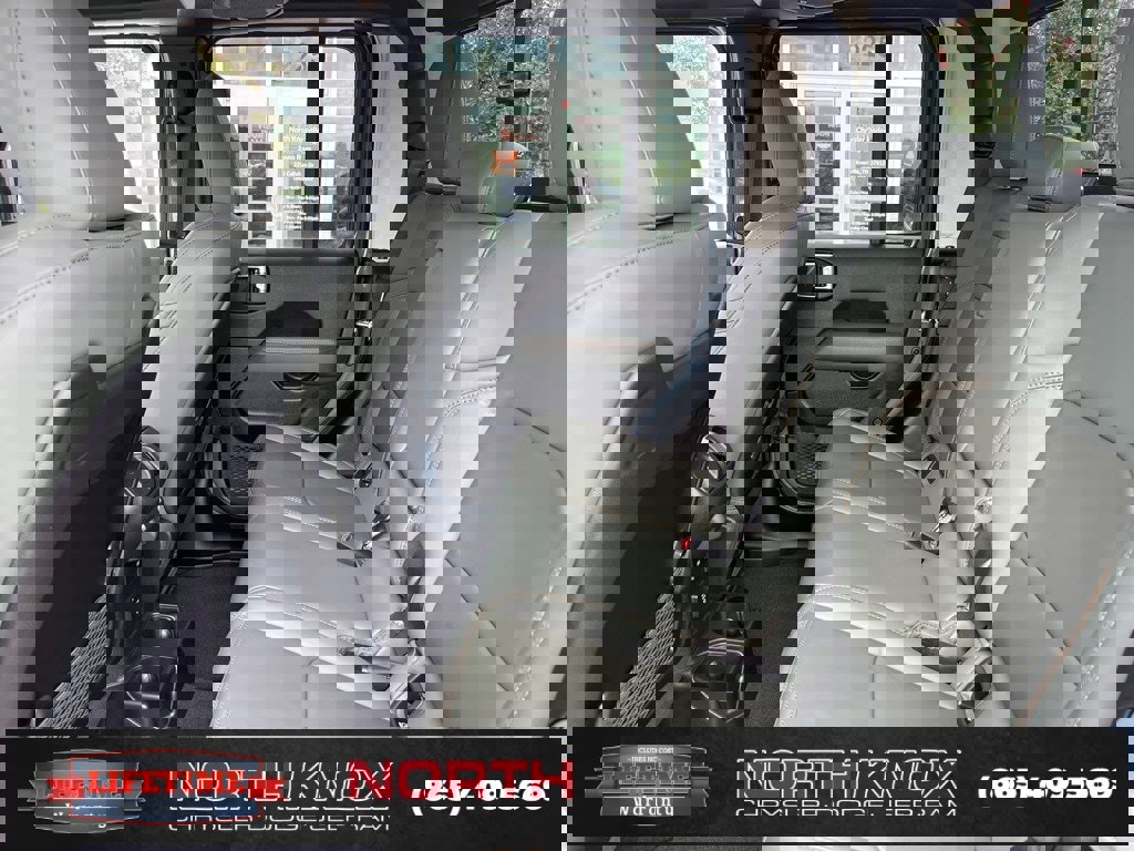 New 2025 Jeep Gladiator Mojave w/ Safety Group image 12