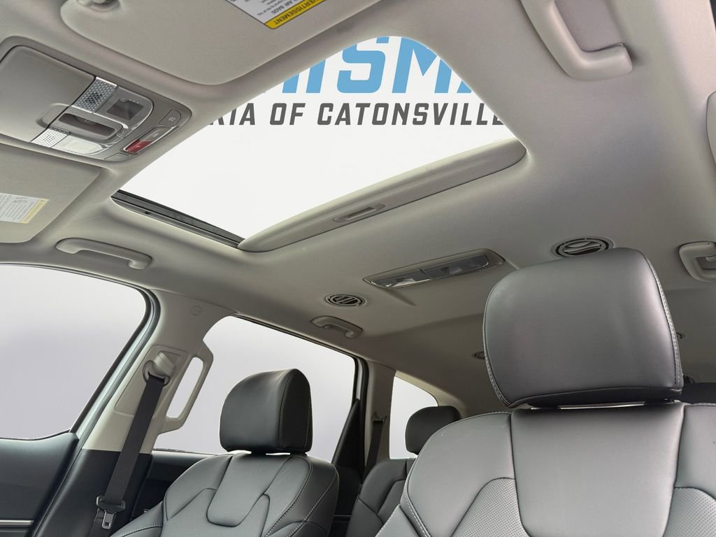 New 2025 Kia Telluride S image 18