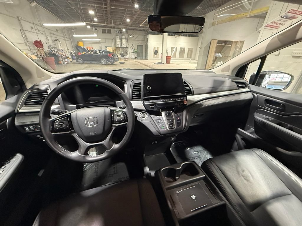 Used 2025 Honda Odyssey EX-L image 15