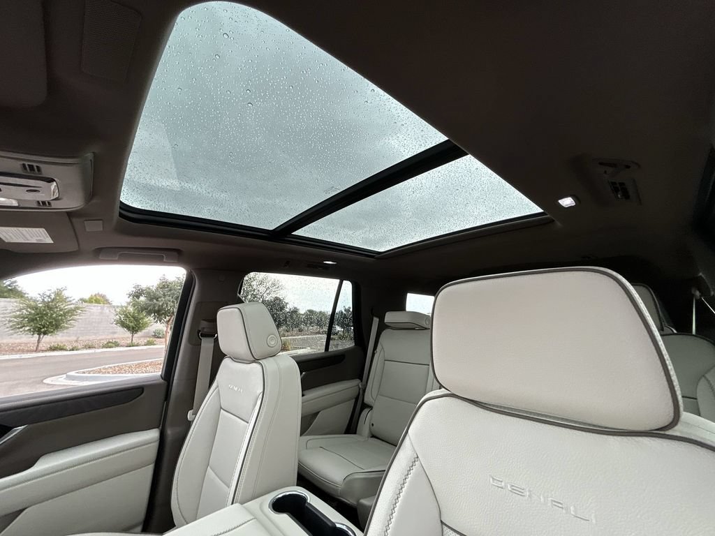 New 2026 GMC Yukon Denali w/ Sun & Power Step Package AWD/4WD image 19