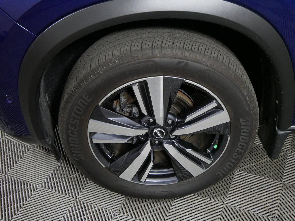 Used 2023 Nissan Rogue SL AWD/4WD image 10