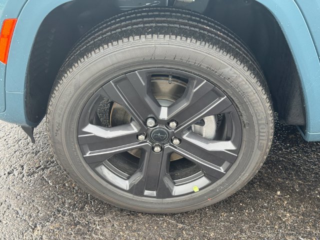 New 2027 Jeep Grand Cherokee L Limited AWD/4WD image 10