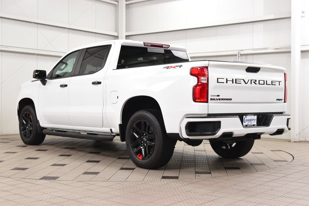 Used 2024 Chevrolet Silverado 1500 RST w/ Redline Edition AWD/4WD image 6