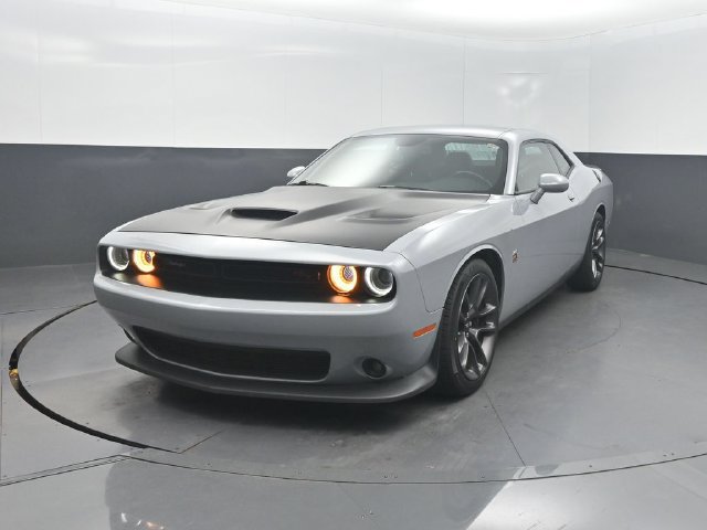 Used 2021 Dodge Challenger R/T Scat Pack RWD image 2