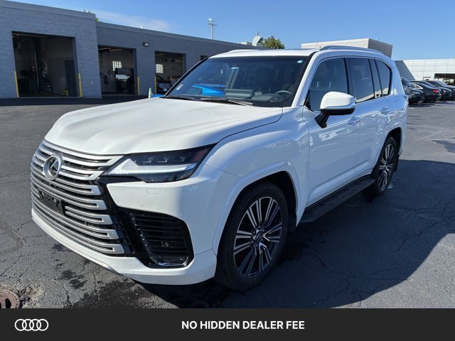Used 2024 Lexus LX 600 4WD w/ Luxury Package