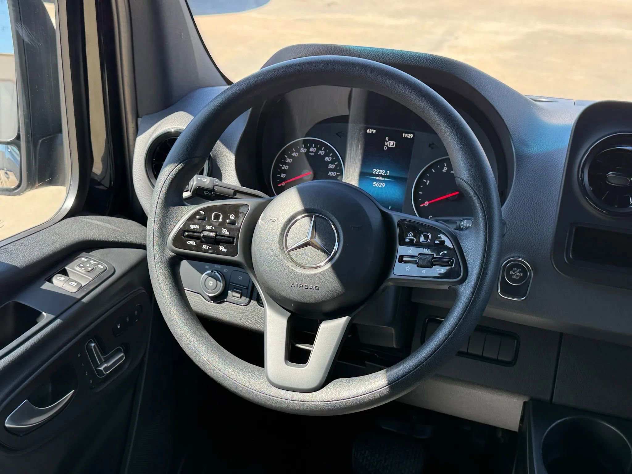 Used 2023 Mercedes-Benz Sprinter 3500 image 17