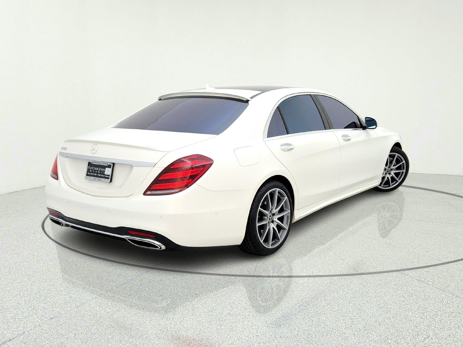Used 2018 Mercedes-Benz S 560 Sedan image 9