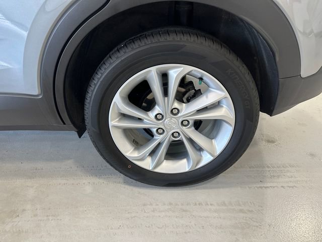 Used 2023 Buick Encore GX Preferred w/ Cold Weather Comfort Package FWD image 14