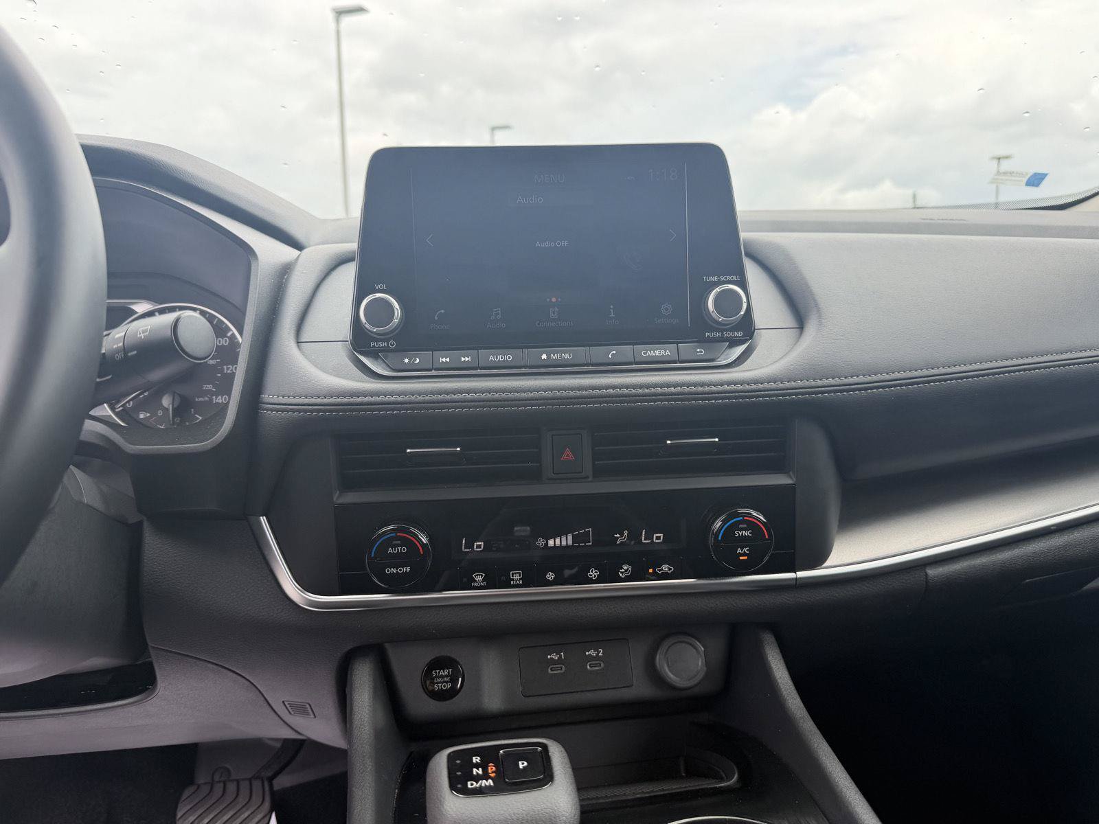Used 2025 Nissan Rogue SV FWD image 19