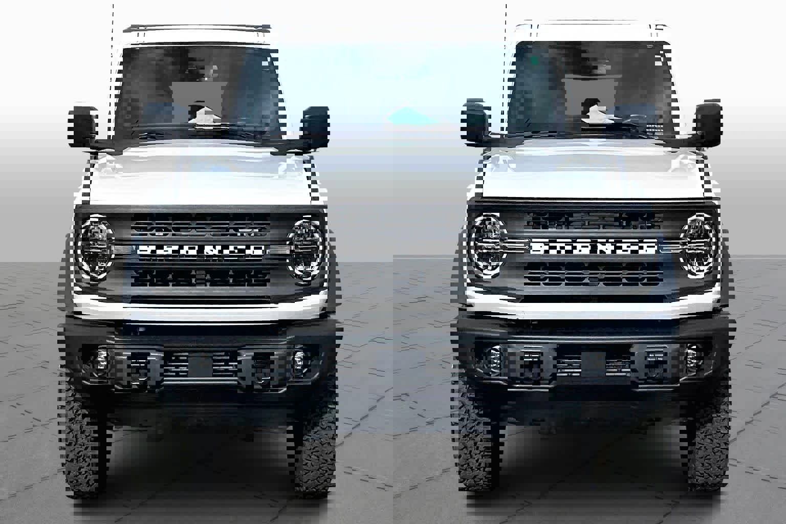 Used 2024 Ford Bronco Black Diamond image 4