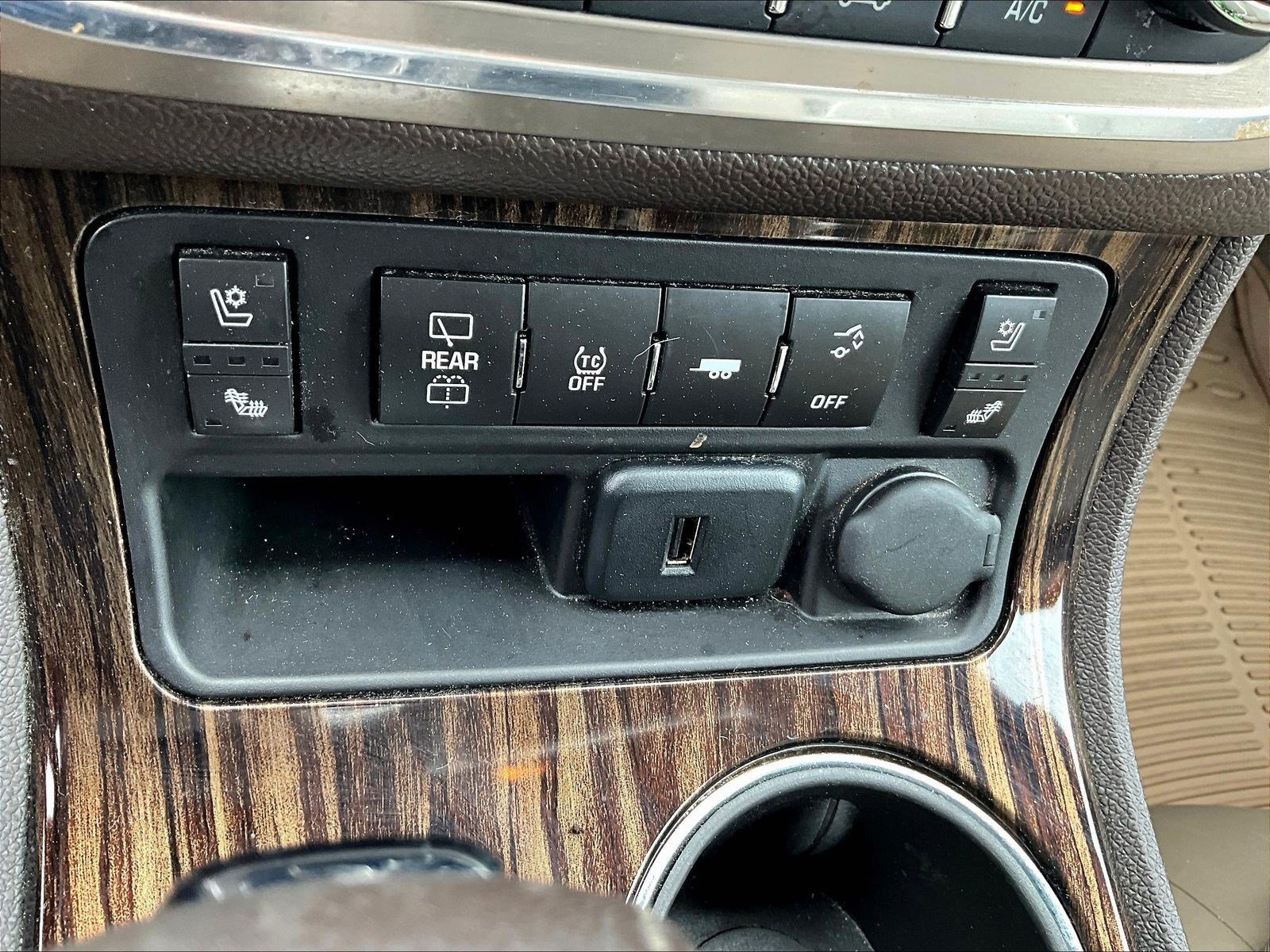 Used 2016 GMC Acadia Denali AWD/4WD image 16