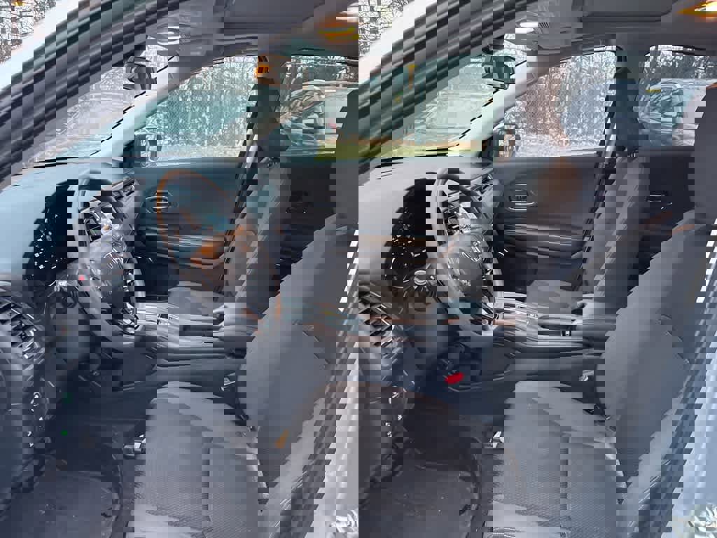 Used 2020 Honda HR-V EX image 8
