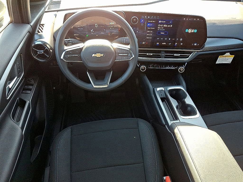 New 2026 Chevrolet Equinox EV LT image 7