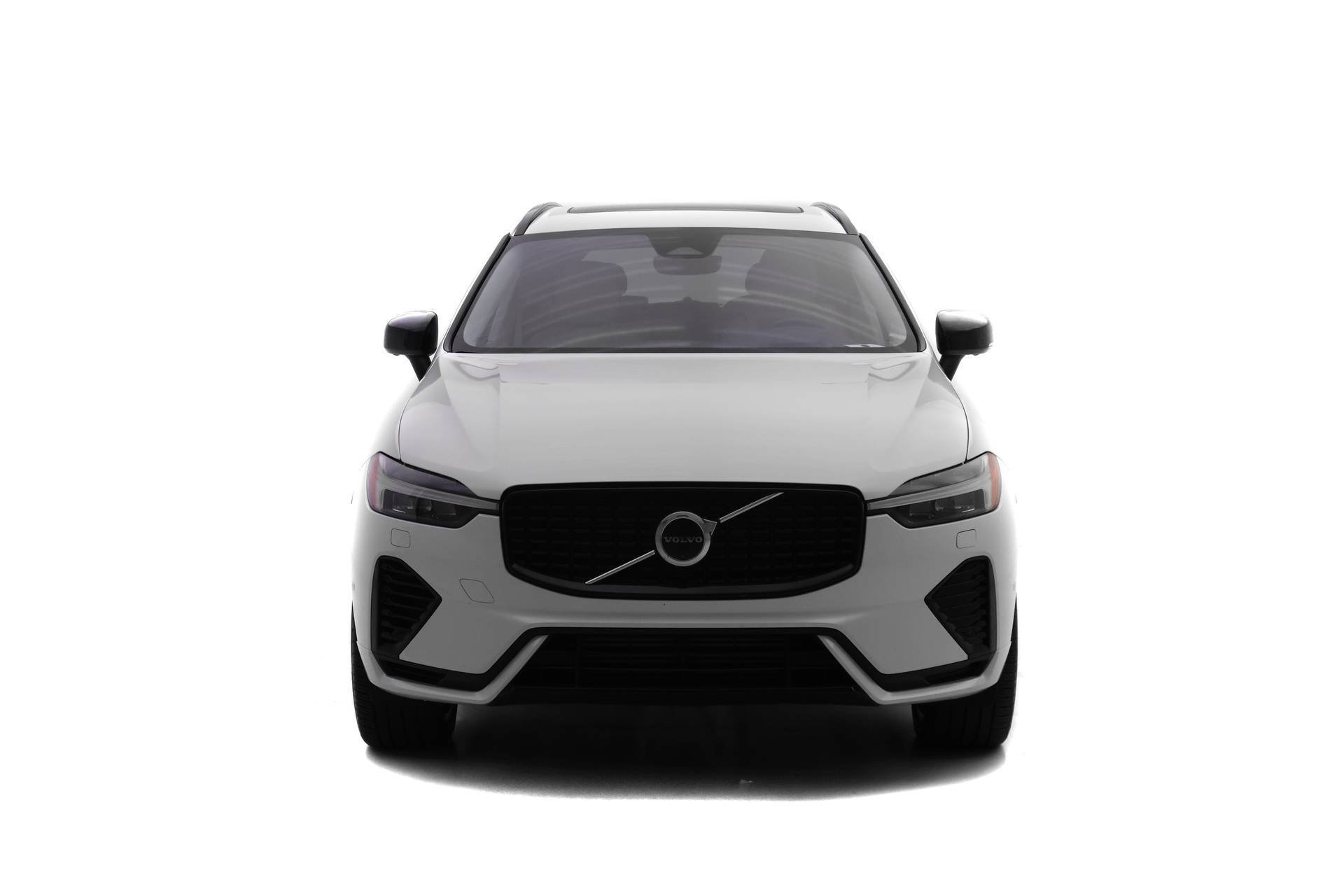 Certified 2025 Volvo XC60 T8 Ultra w/ Protection Package Premier image 2