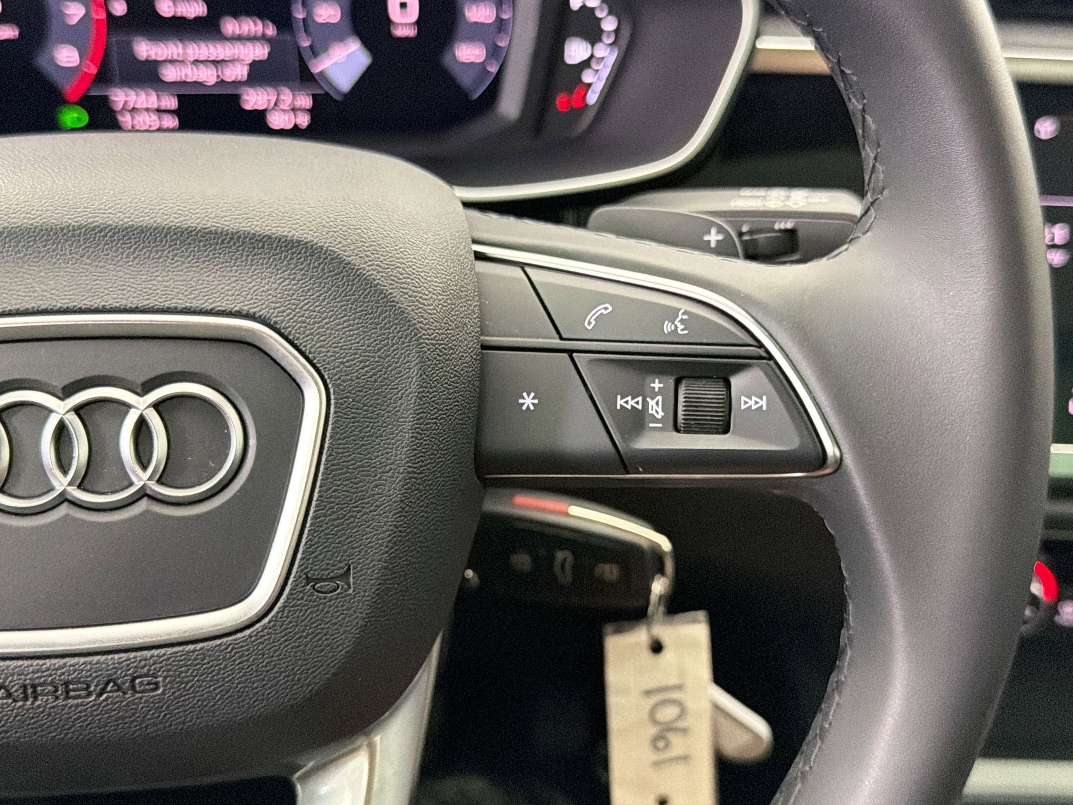 Certified 2025 Audi Q3 2.0T Premium image 27