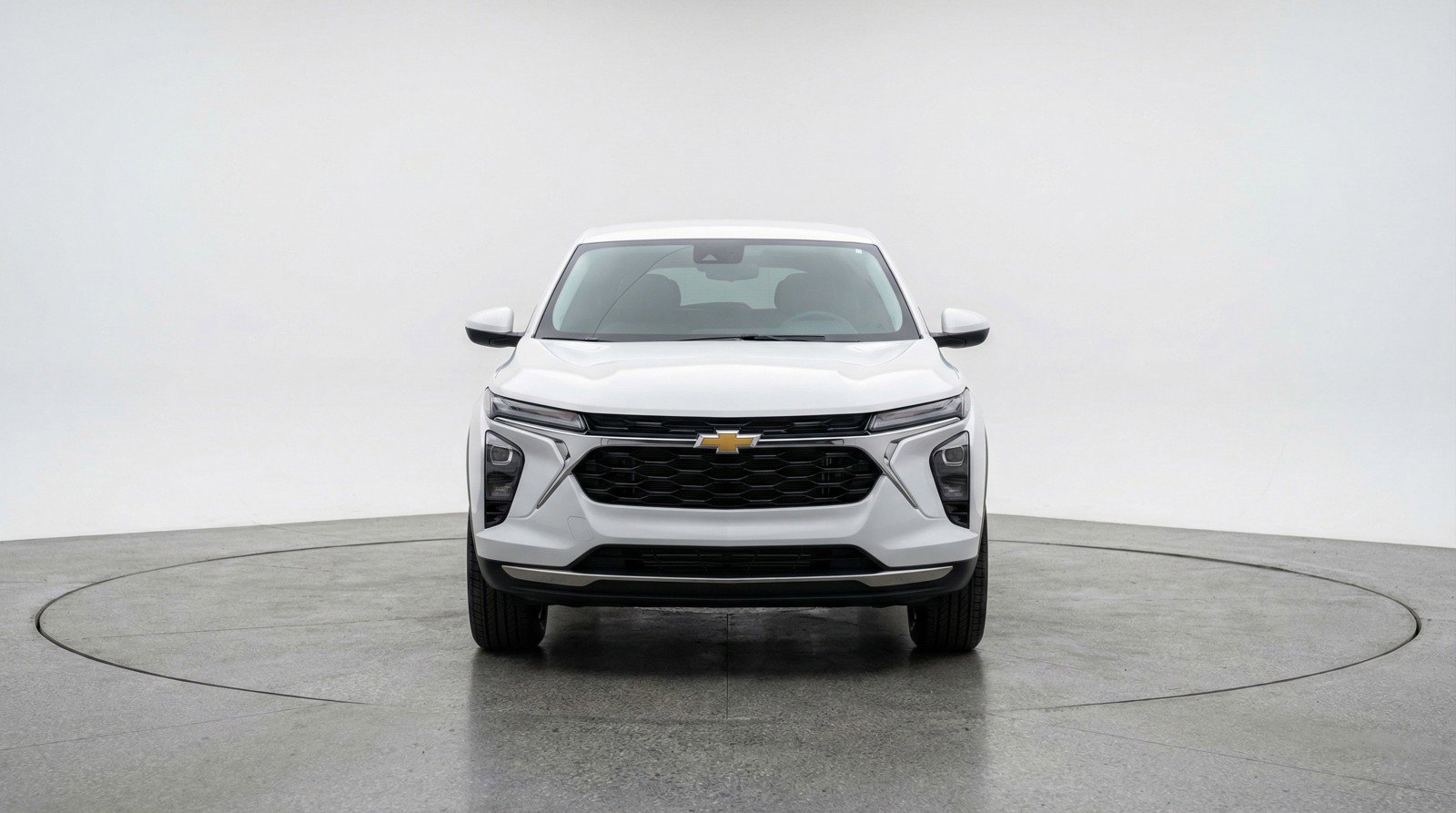 Used 2025 Chevrolet TrailBlazer LT FWD image 2