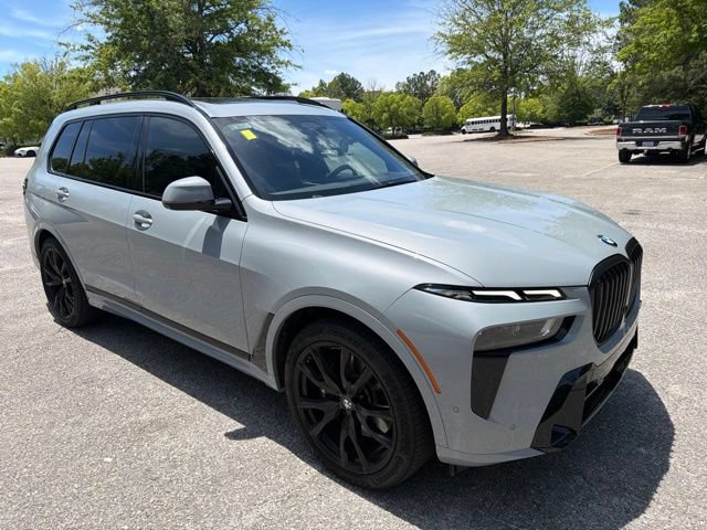 Used 2024 BMW X7 xDrive40i w/ M Sport Package AWD/4WD image 7