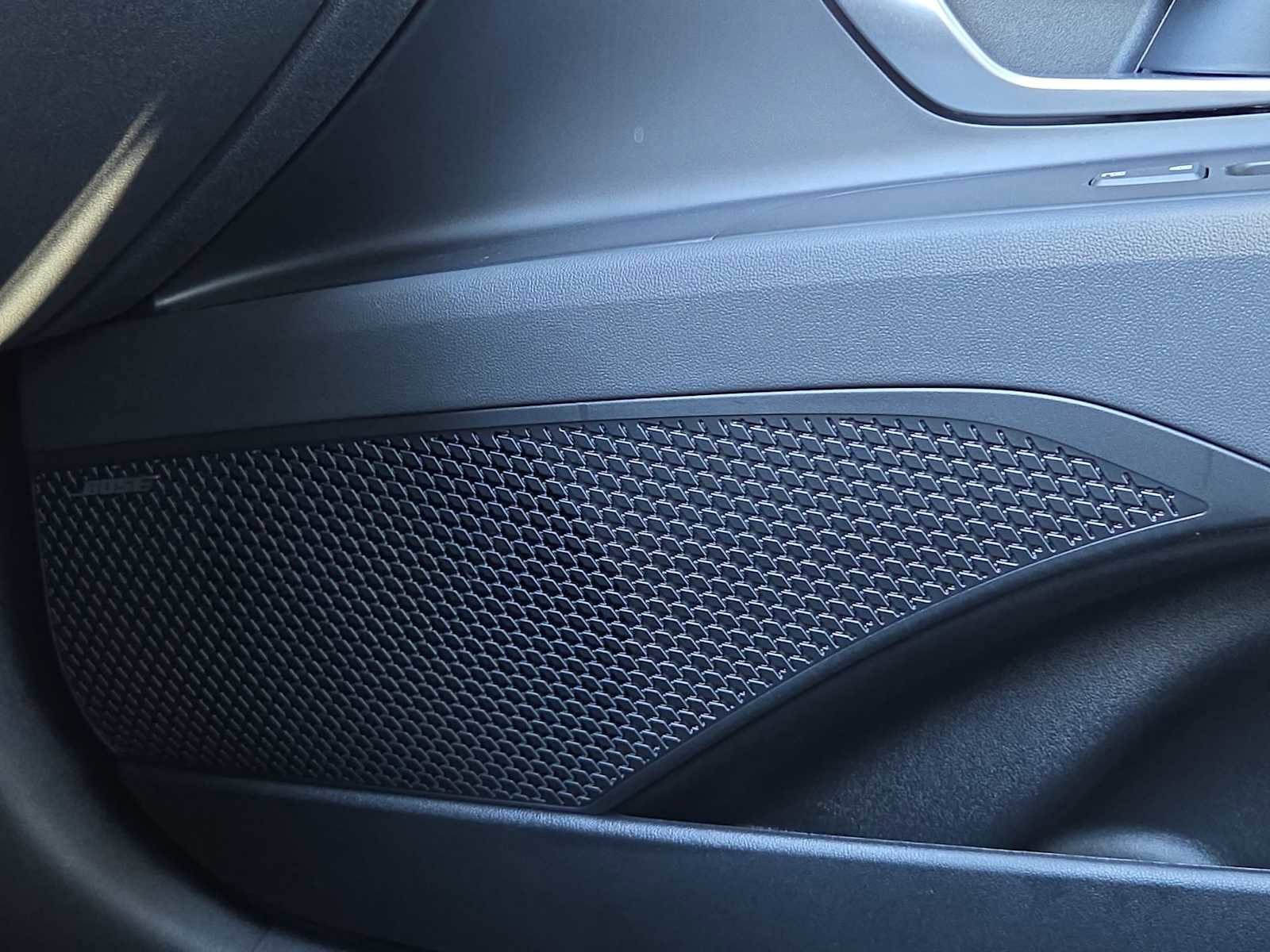 New 2026 Hyundai Elantra Limited image 31