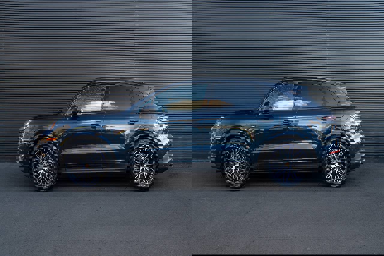 New 2026 Porsche Cayenne E-Hybrid image 2