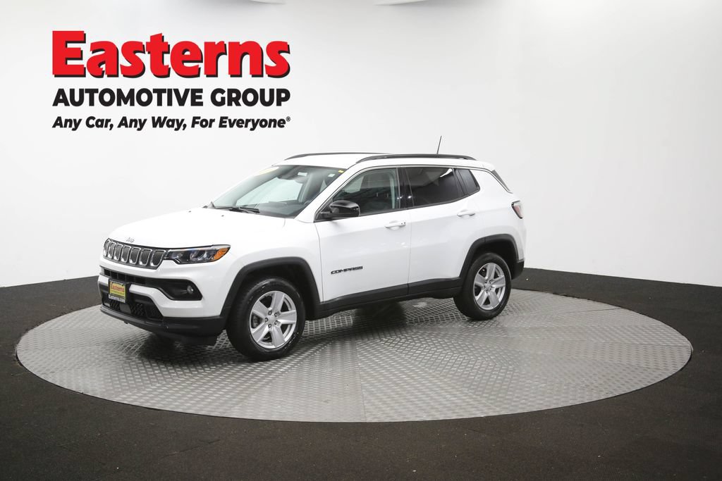 Used 2022 Jeep Compass Latitude w/ Convenience Group AWD/4WD image 56