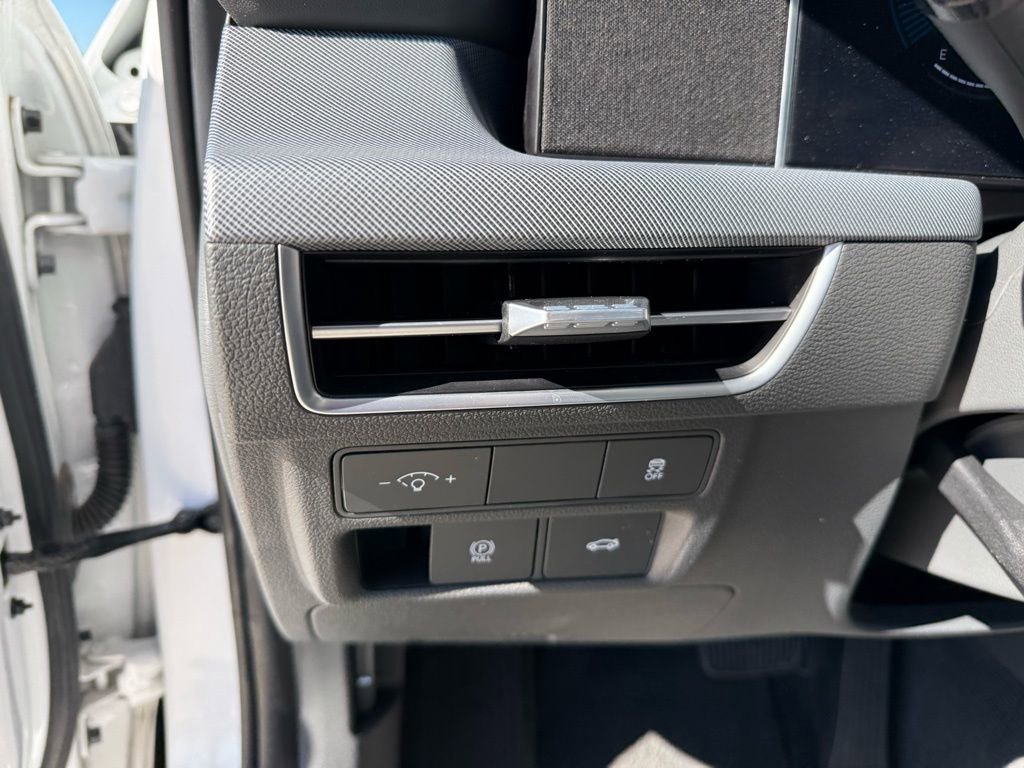 Certified 2024 Hyundai Sonata SEL image 11