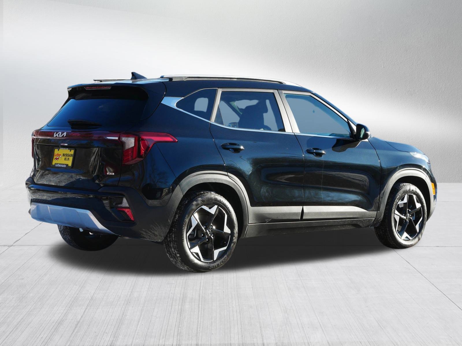 Certified 2024 Kia Seltos EX image 7