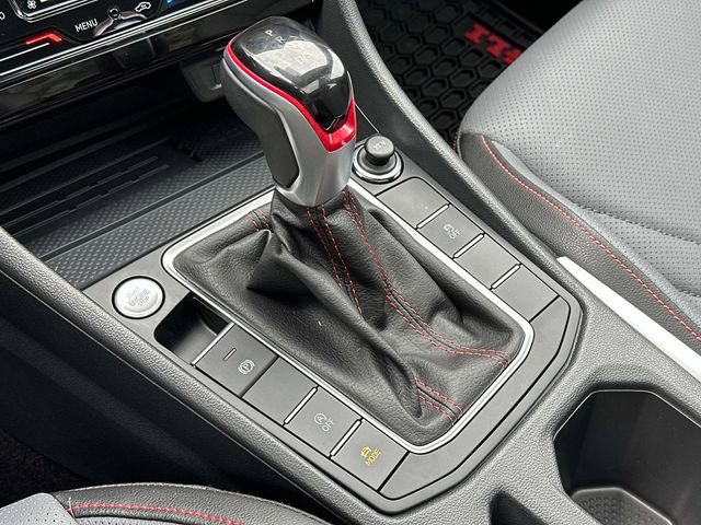 Used 2025 Volkswagen Jetta GLI Autobahn FWD image 30