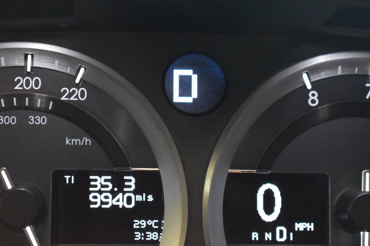 Used 2014 Aston Martin V8 Vantage S image 3