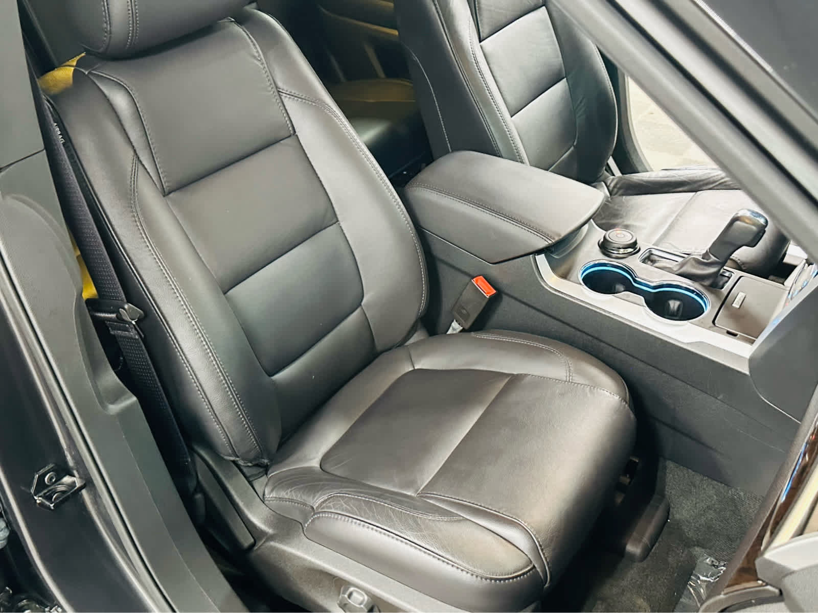 Used 2015 Ford Explorer Limited AWD/4WD image 23