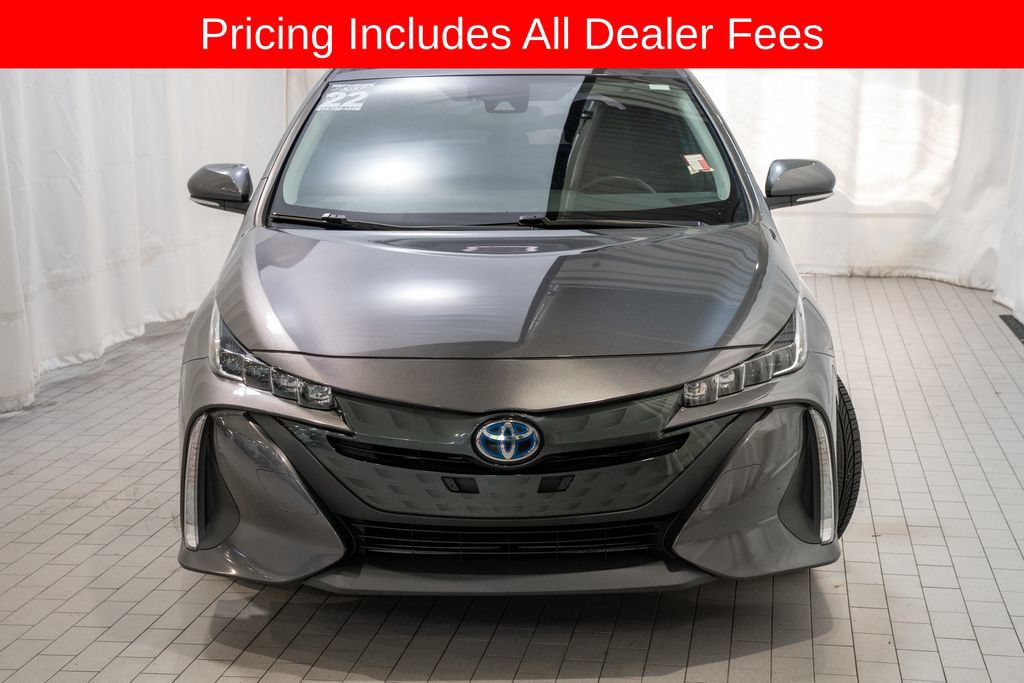Used 2022 Toyota Prius Prime Limited FWD image 2