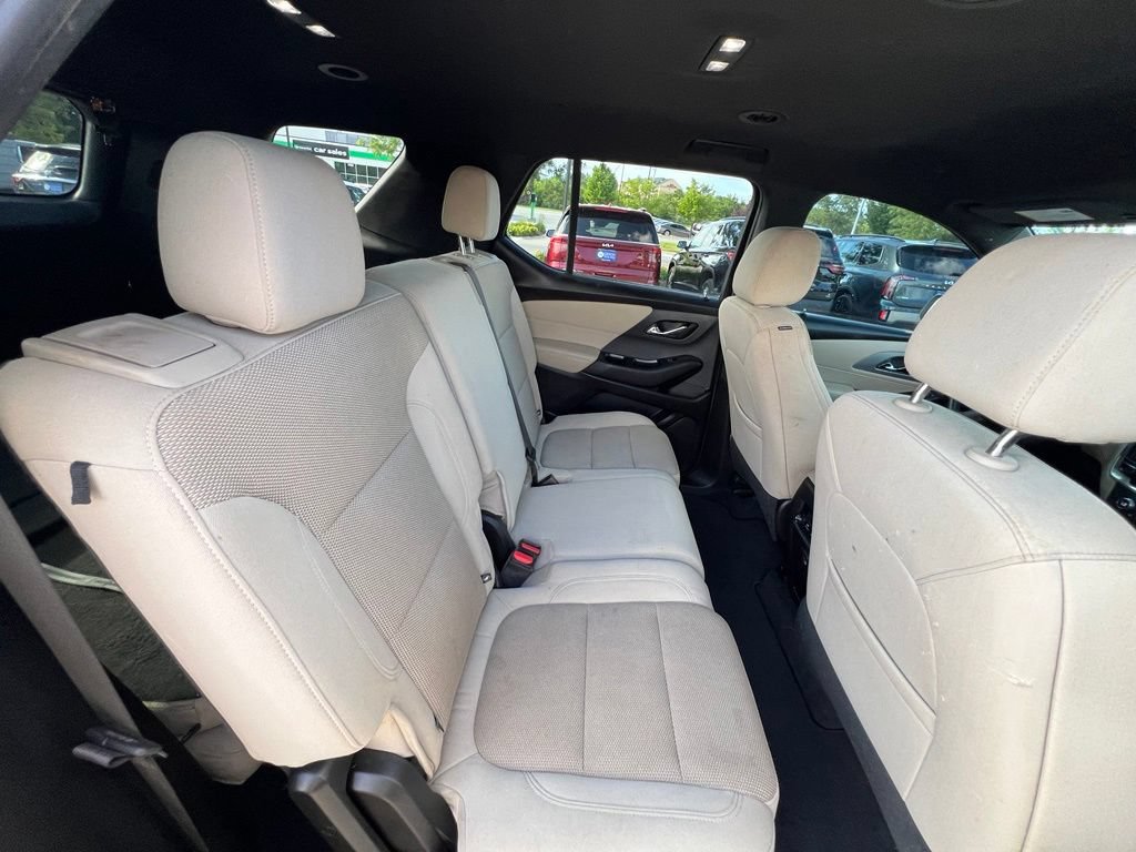 Used 2022 Chevrolet Traverse LS AWD/4WD image 26