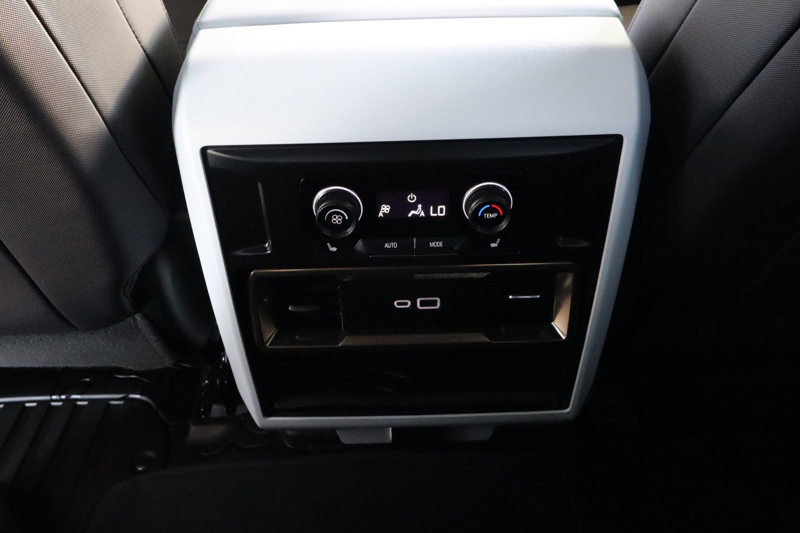 Used 2025 GMC Hummer EV 3X AWD/4WD image 36