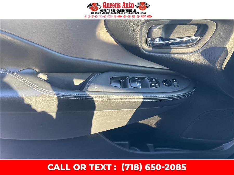 Used 2023 Nissan Murano SV image 22