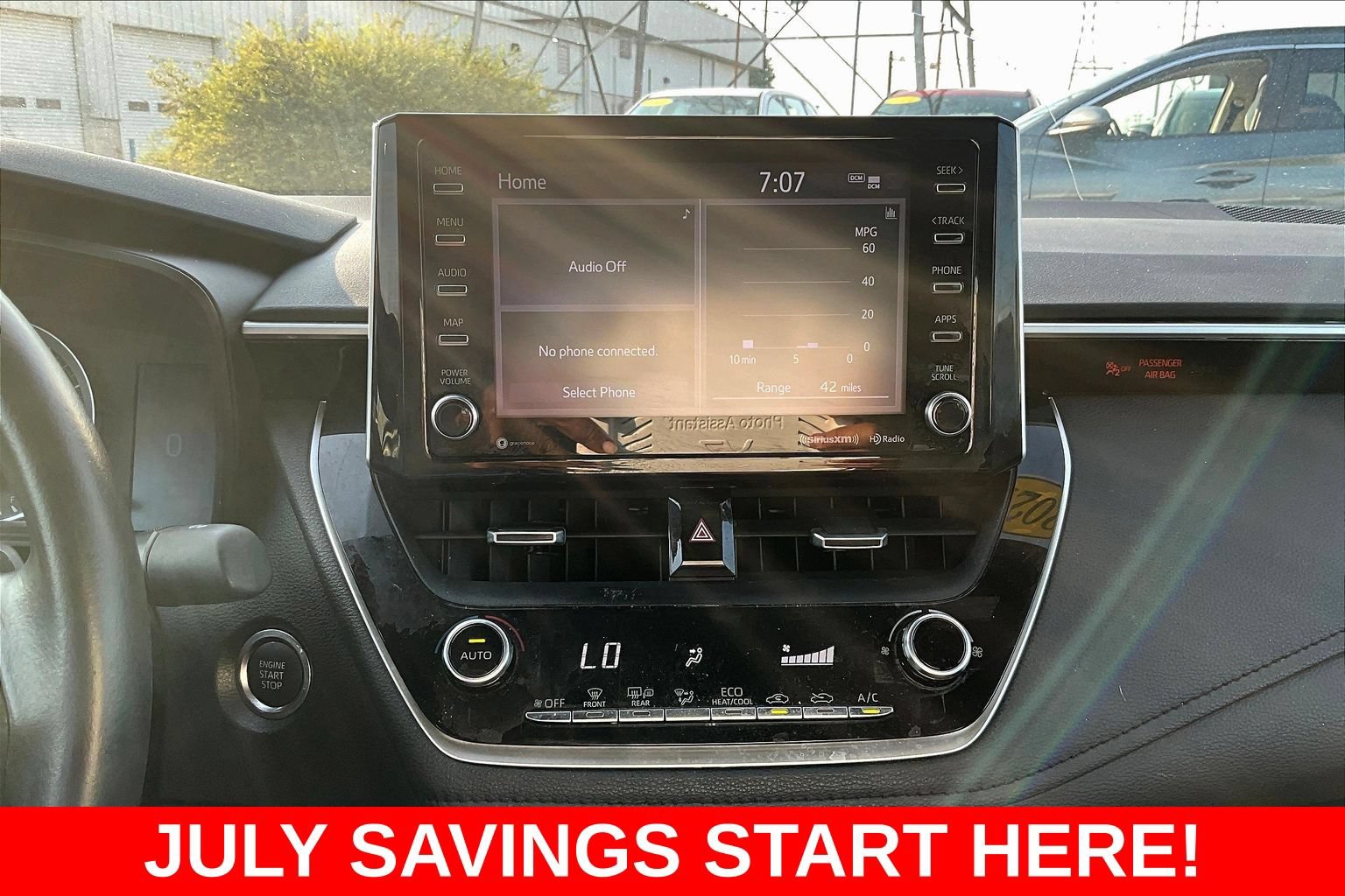 Used 2021 Toyota Corolla SE w/ SE Premium Package FWD image 15