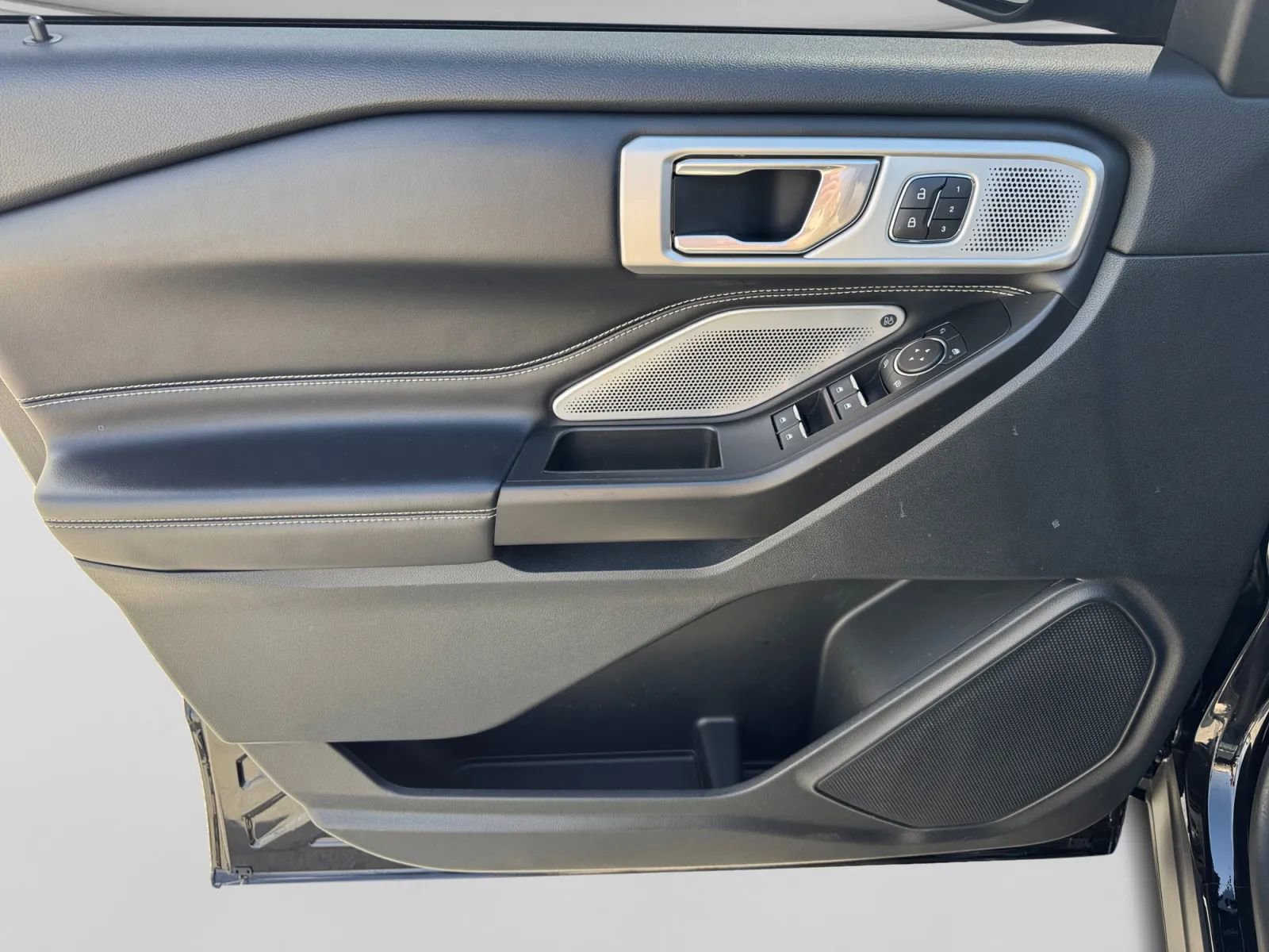 Used 2020 Ford Explorer ST w/ ST Street Pack image 14