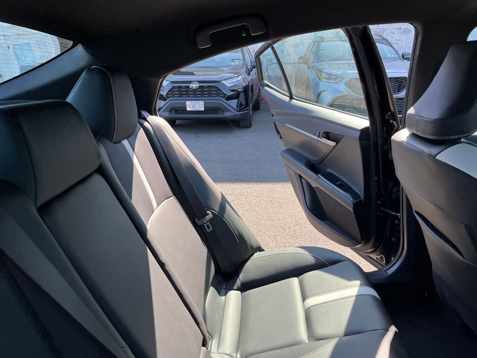 Used 2025 Toyota Camry SE FWD image 37