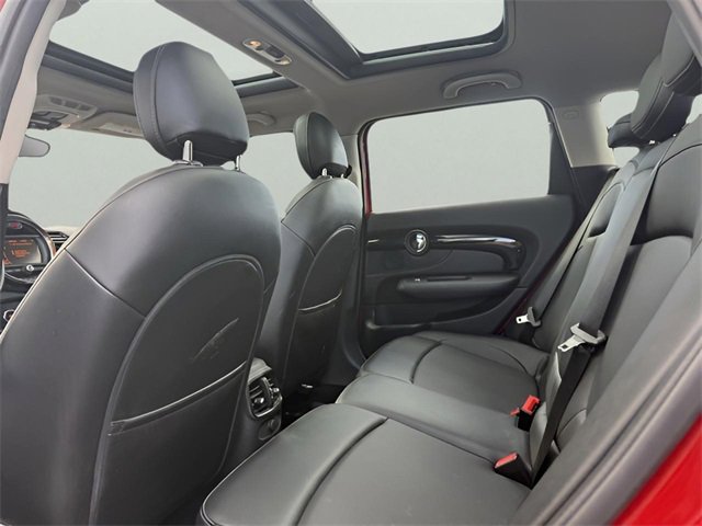 Used 2016 MINI Cooper Clubman image 14