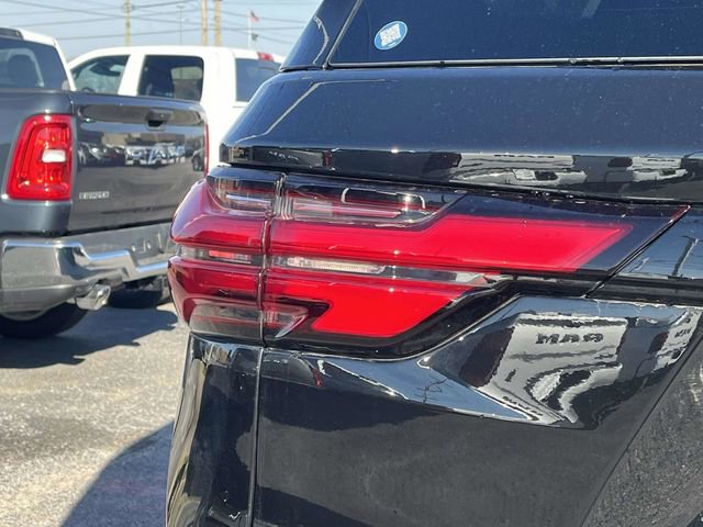 Used 2023 Chevrolet Traverse RS w/ LPO, Floor Liner Package image 10