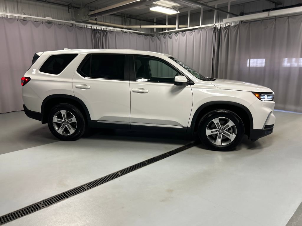 Used 2024 Honda Pilot EX-L image 8