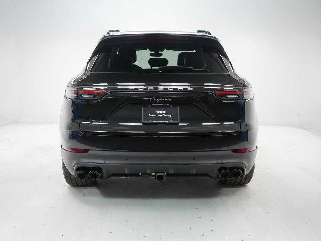 Certified 2023 Porsche Cayenne Platinum Edition image 11