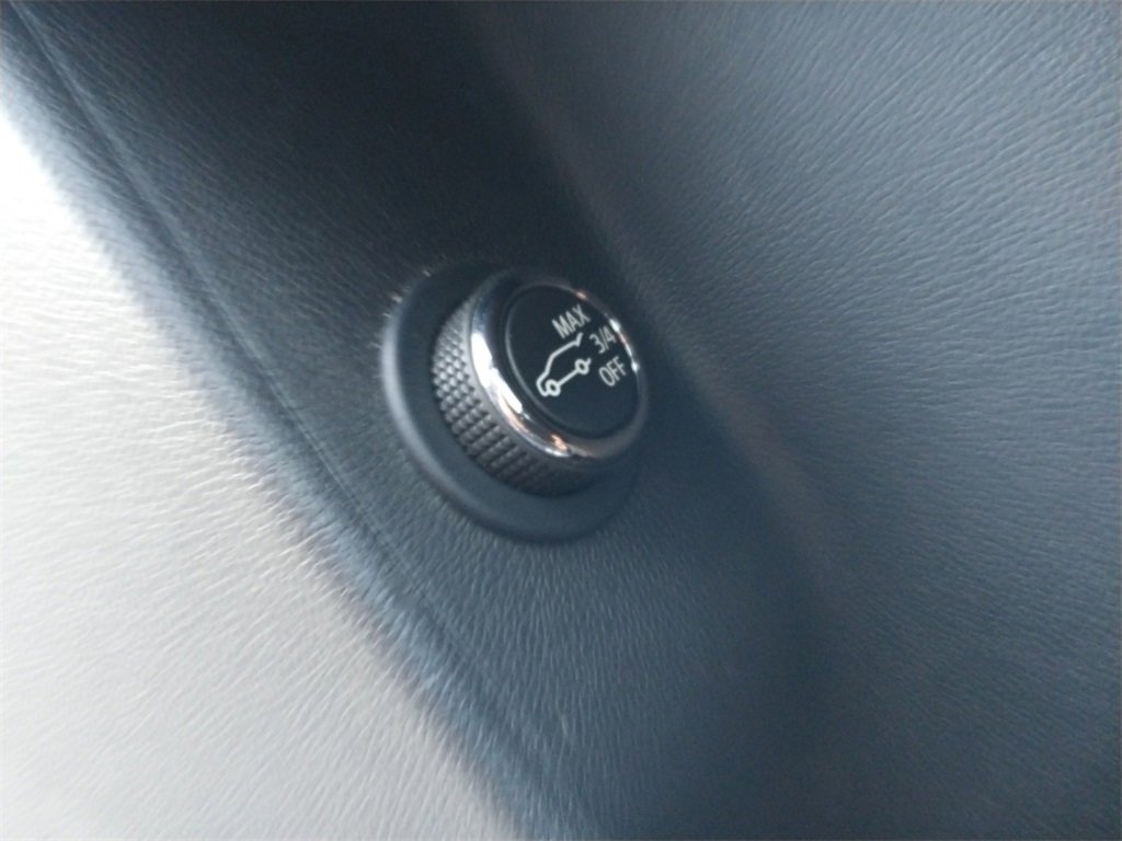 Used 2023 Cadillac XT6 Premium Luxury image 23