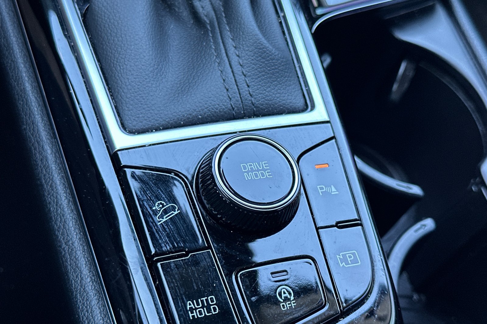 Used 2025 Kia Sportage SX FWD image 31