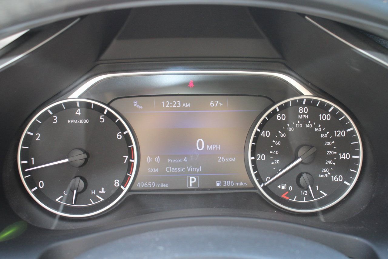 Used 2019 Nissan Murano SV w/ Premium Package image 10